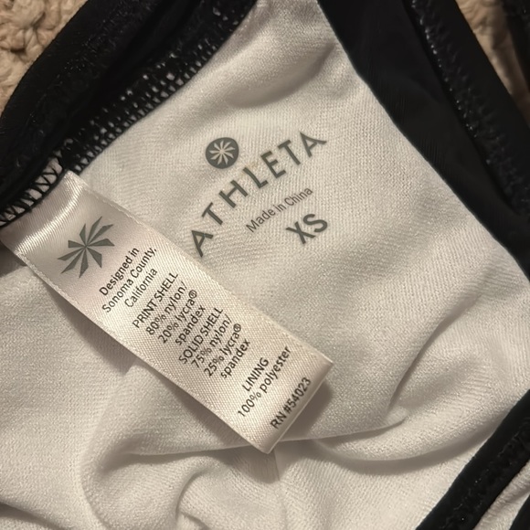 Athleta bikini top! - Picture 3 of 3
